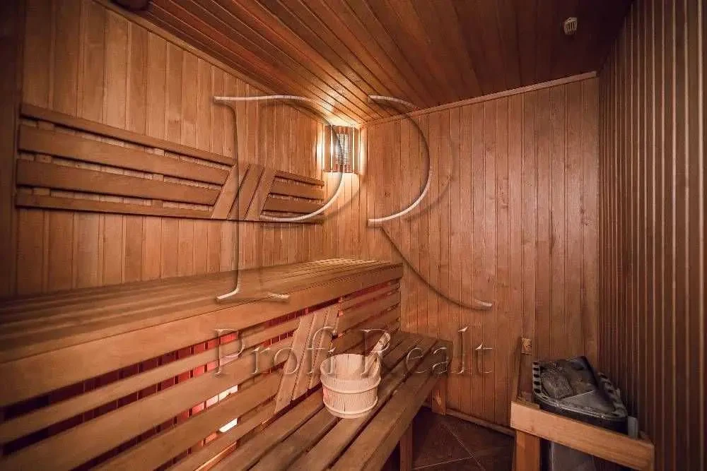 7-к будинок Бориспільський, Велика Олександрівка, Гагаріна вулиця 16