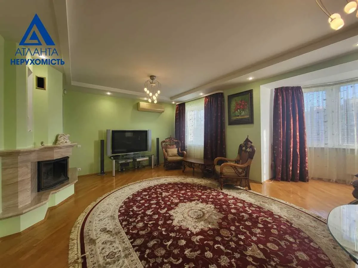 5-к квартира Луцьк, Стрілецька 21 5