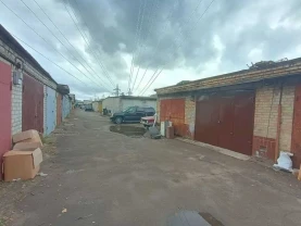 окремий гараж Київ, Деснянський, Крайня 13