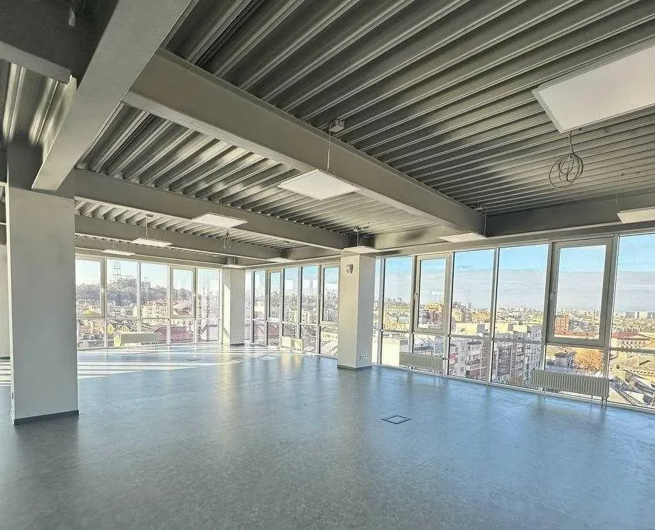 Оренда офісів на Почайницькій 4