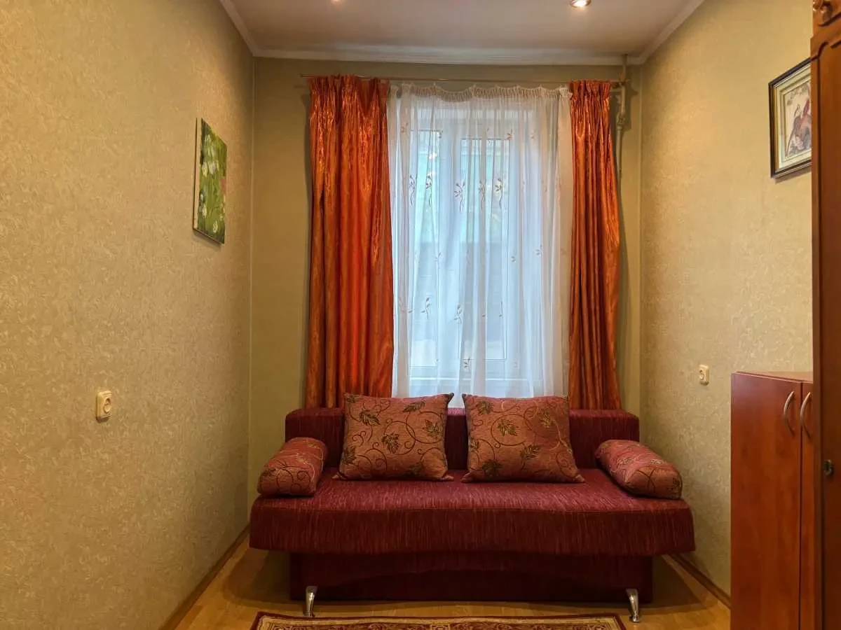 4-к будинок Київ, Голосіївський, Гвардійська 6