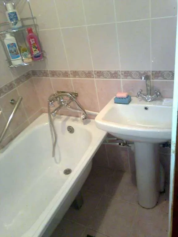 7-к будинок Черкаси, Лозове, Рыбальская 9