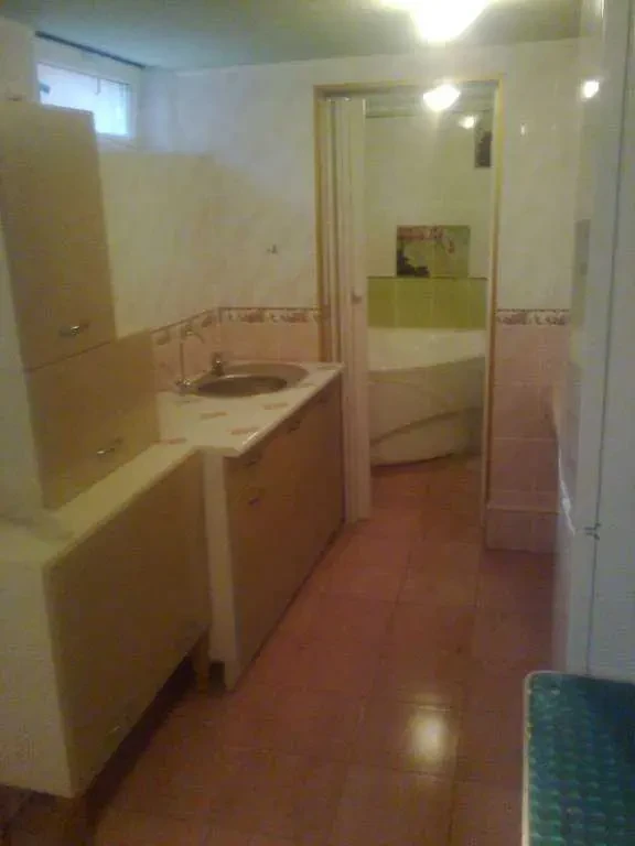 7-к будинок Черкаси, Лозове, Рыбальская 17