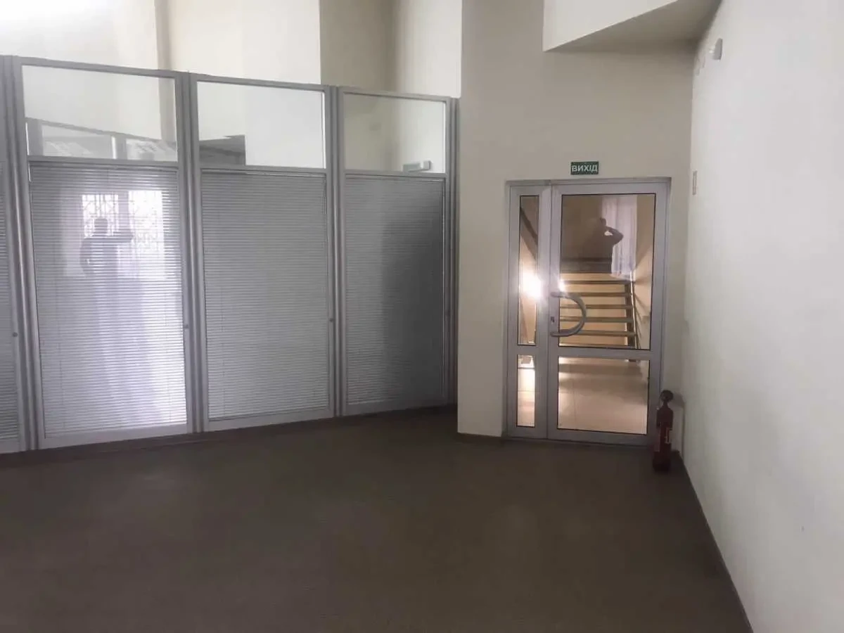 офісне приміщення Рівне, Петра Полтави 1а 16