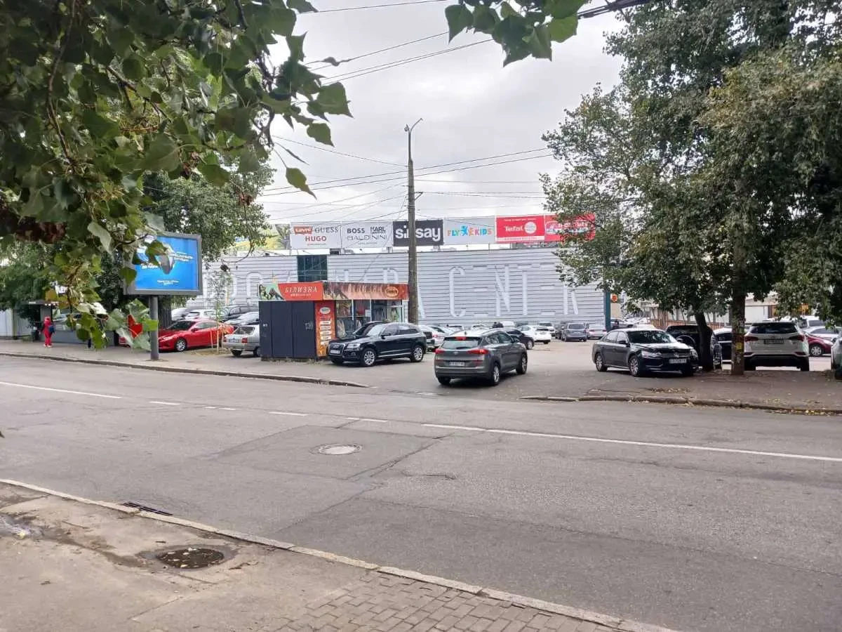 торгові площі Київ, Шевченківський, Овруцька 17 9