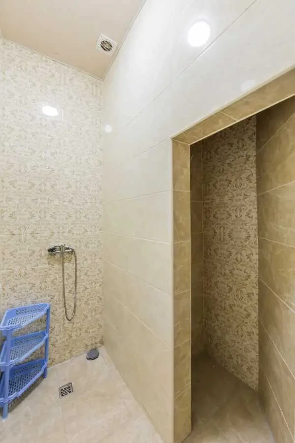 кімната Київ, Деснянський, Віскозна 4