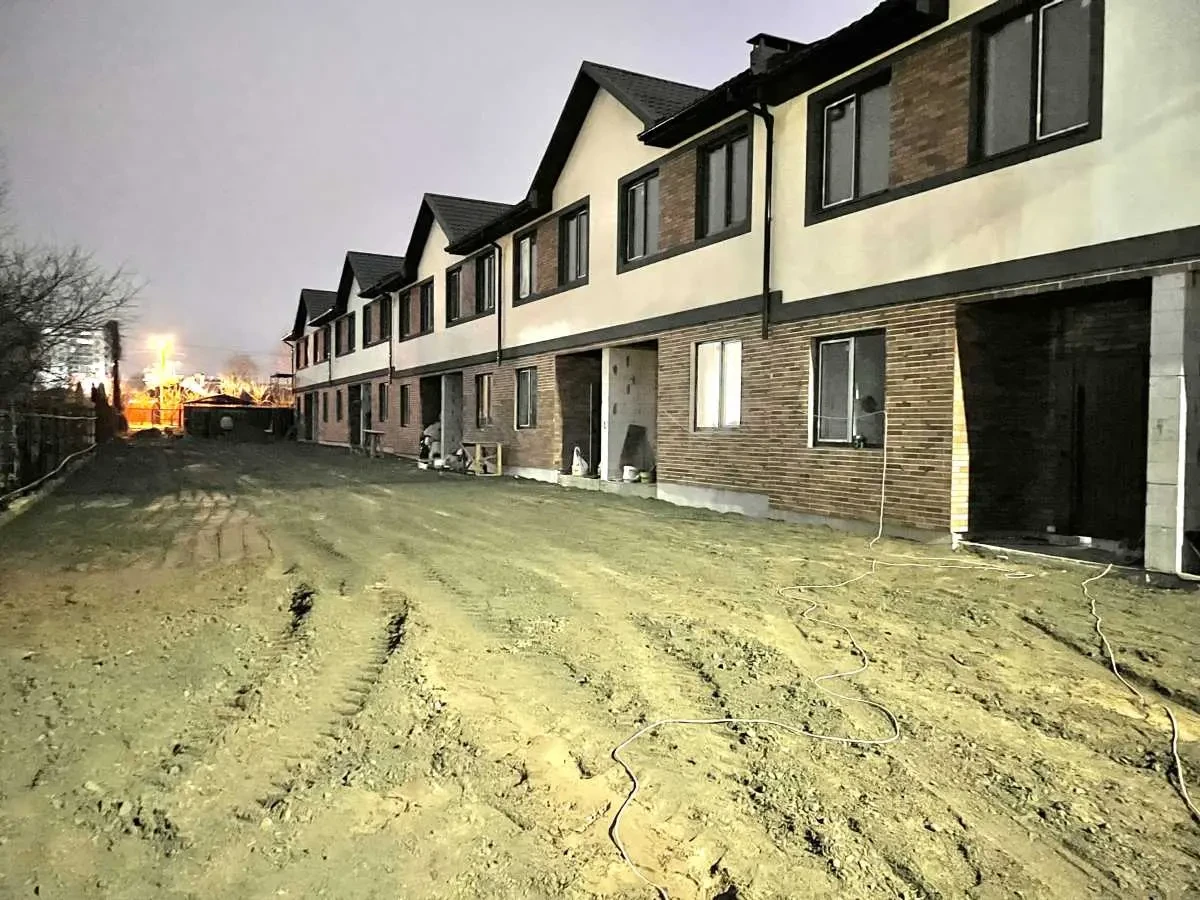 5-к таунхаус Бучанський, Буча, Яремчука 5