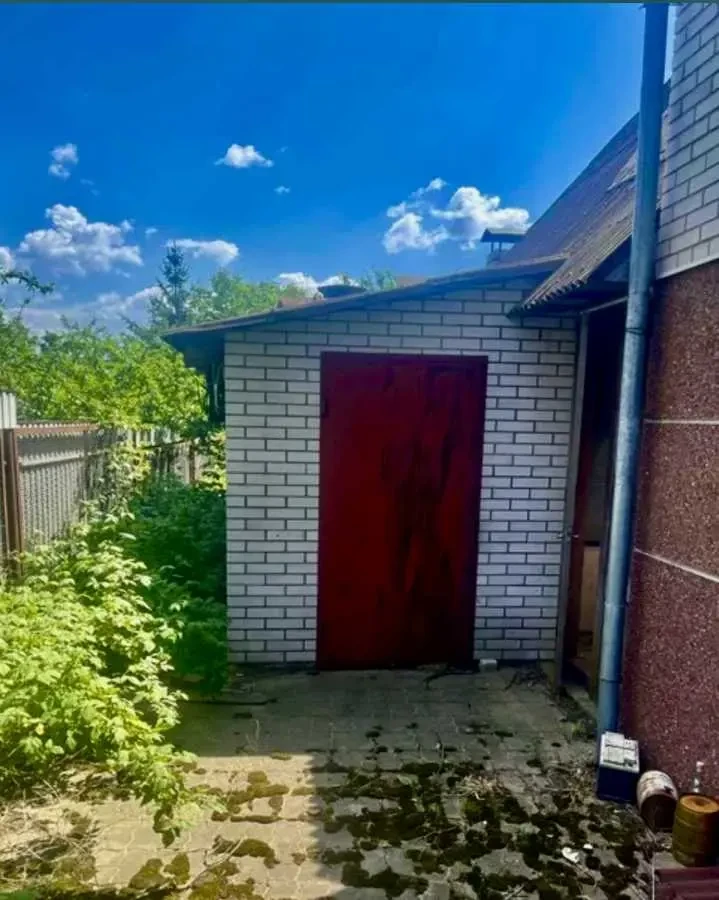 8-к будинок Бучанський, Стоянка, Ленина 1 7