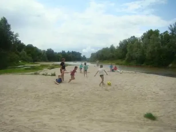 6-к будинок Броварський, Літки, Незалежности 20