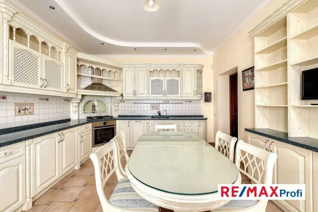 7-к будинок Фастівський, Глеваха, Освіти 8