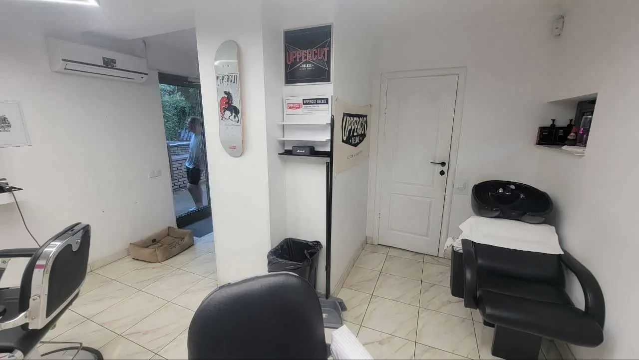 торгові площі Київ, Голосіївський, Саксаганського 27г 3