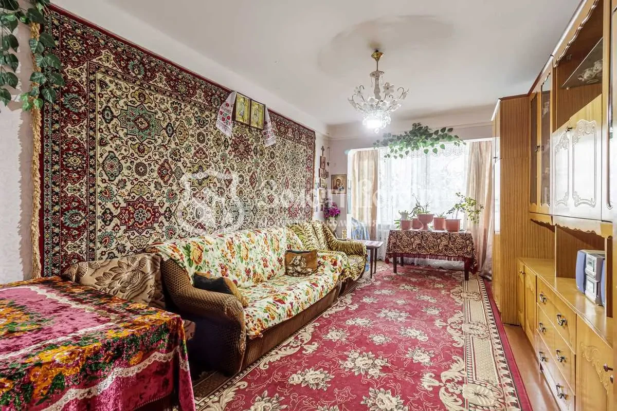 2-к квартира Бучанський, Софіївська Борщагівка, Соборна 57а