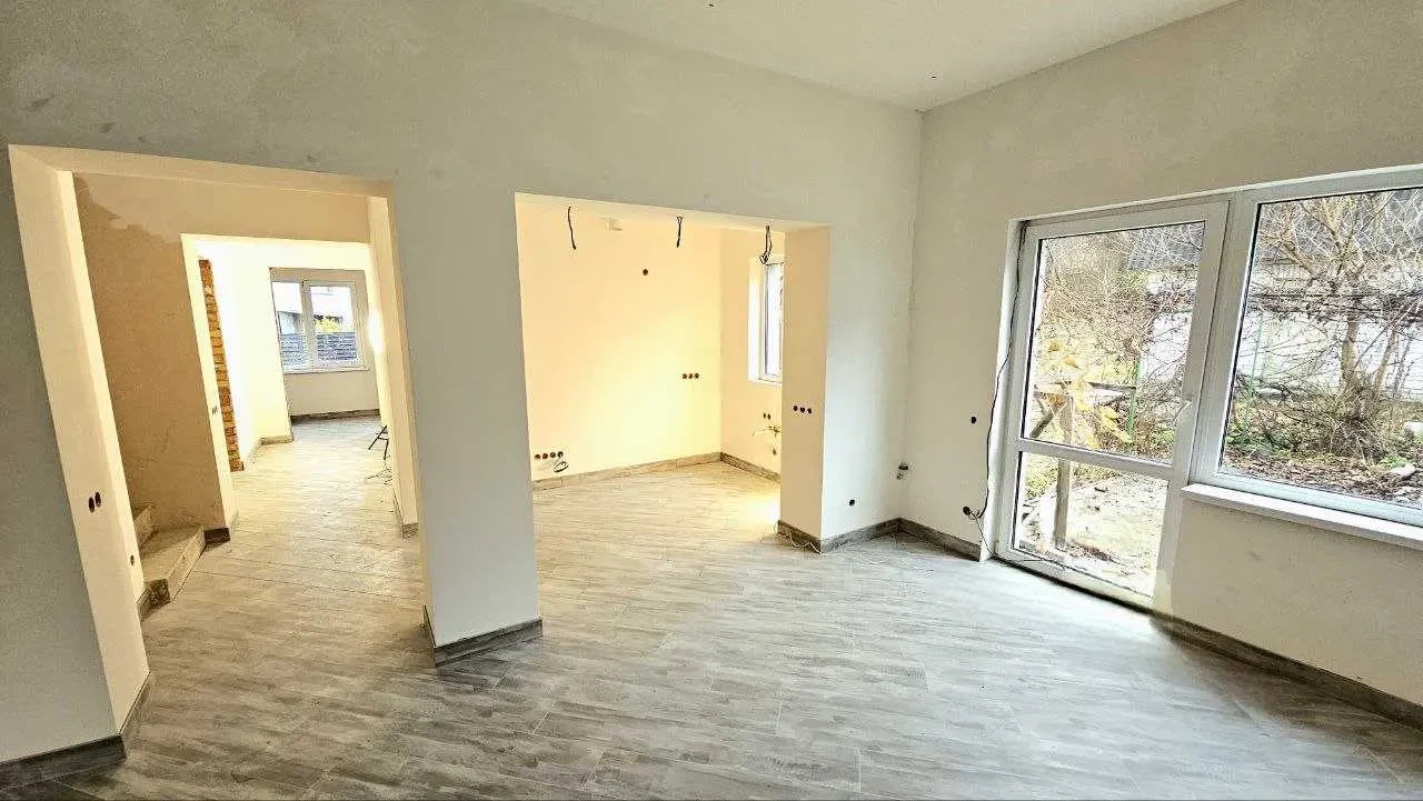 5-к будинок Бучанський, Ірпінь, Лінія 5 5 5