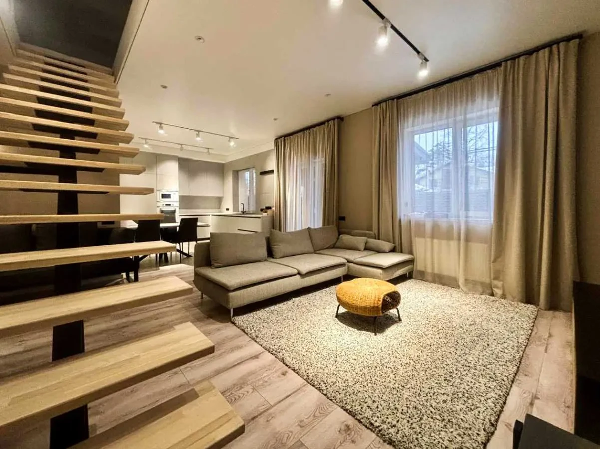 4-к котедж Бучанський, Ірпінь, Київська 3