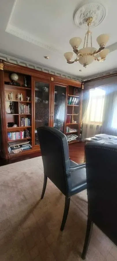 6-к будинок Київ, Дарницький, Лісова 23