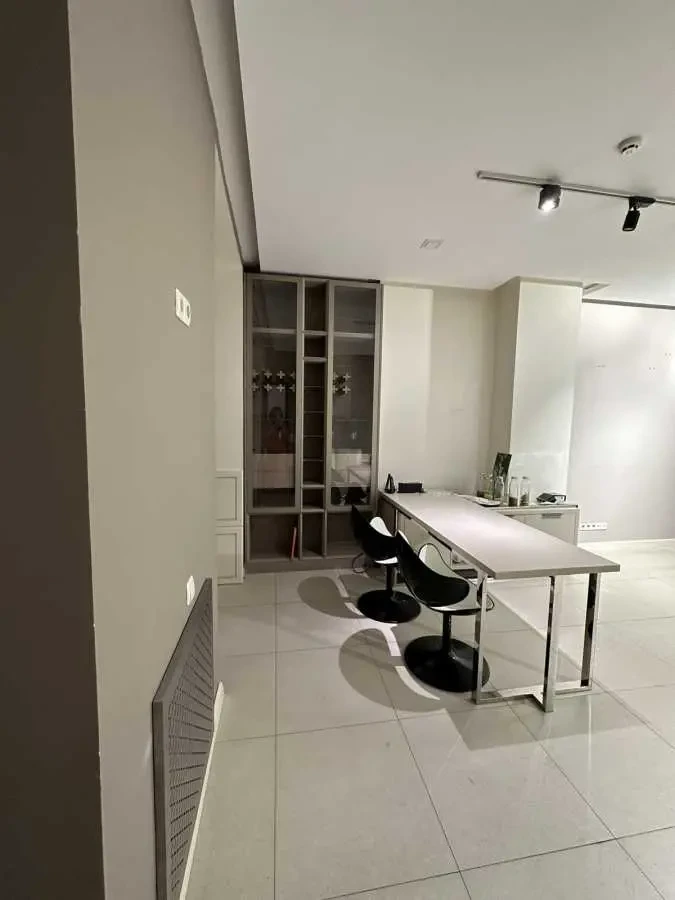 приміщення, будівлі Київ, Оболонський, Маршала Тимошенка 21 4