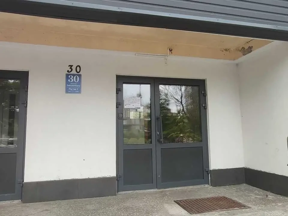 кімната Київ, Голосіївський, Академіка Заболотного 30 10