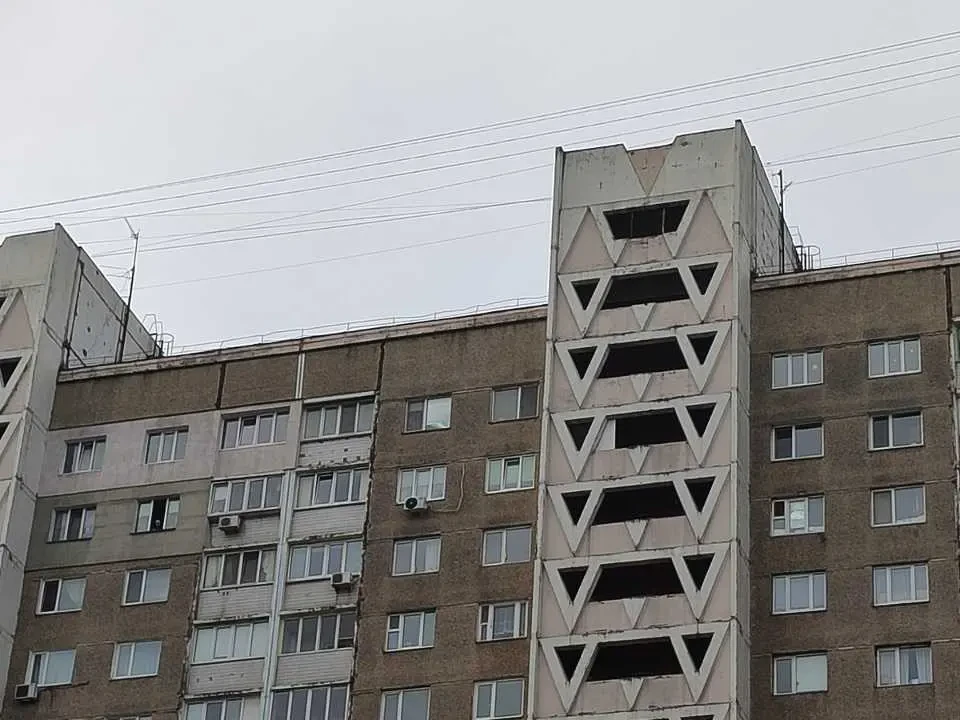 кімната Київ, Голосіївський, Академіка Заболотного 30 2