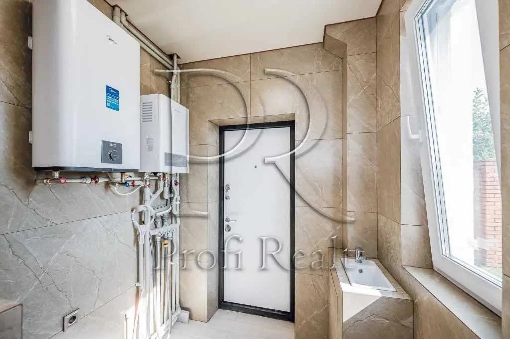 3-к будинок Броварський, Пухівка, Шевченка провулок 17