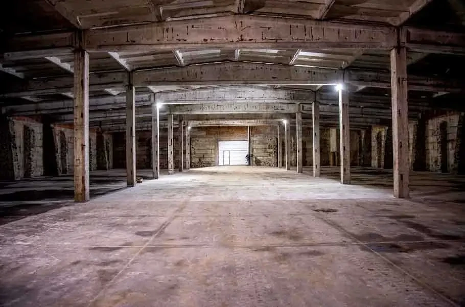 склади Гощанський, Горбаків, Овочева 11