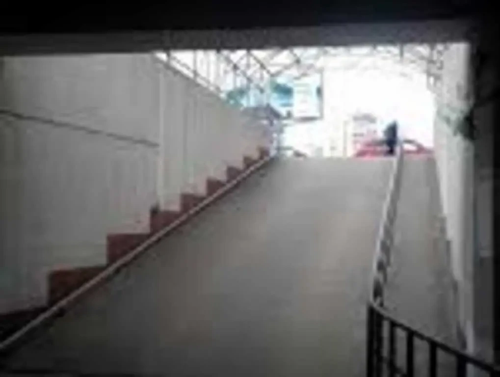 підземний паркінг Київ, Дарницький, Олександра Мишуги 8 3