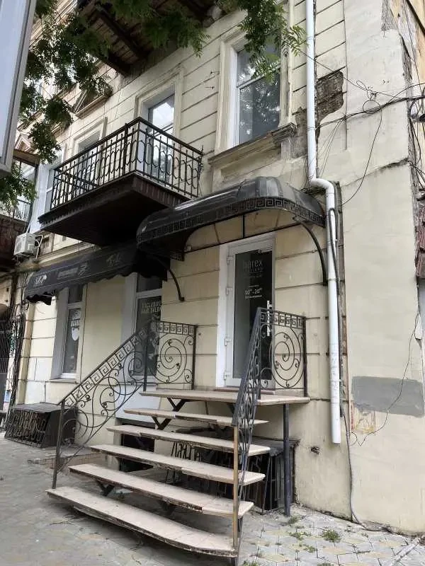 торгові площі Одеса, Приморський, Большая арнаутская 50 3