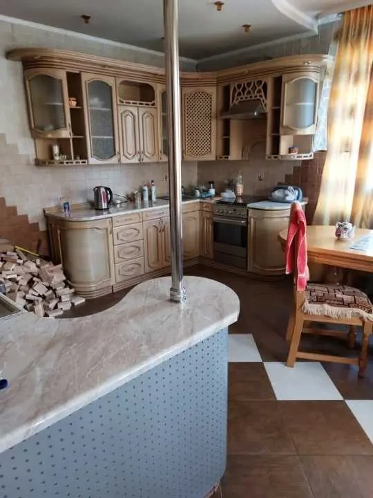 офісна будівля Ківерцівський, Кадище, Залізнична 36А 5