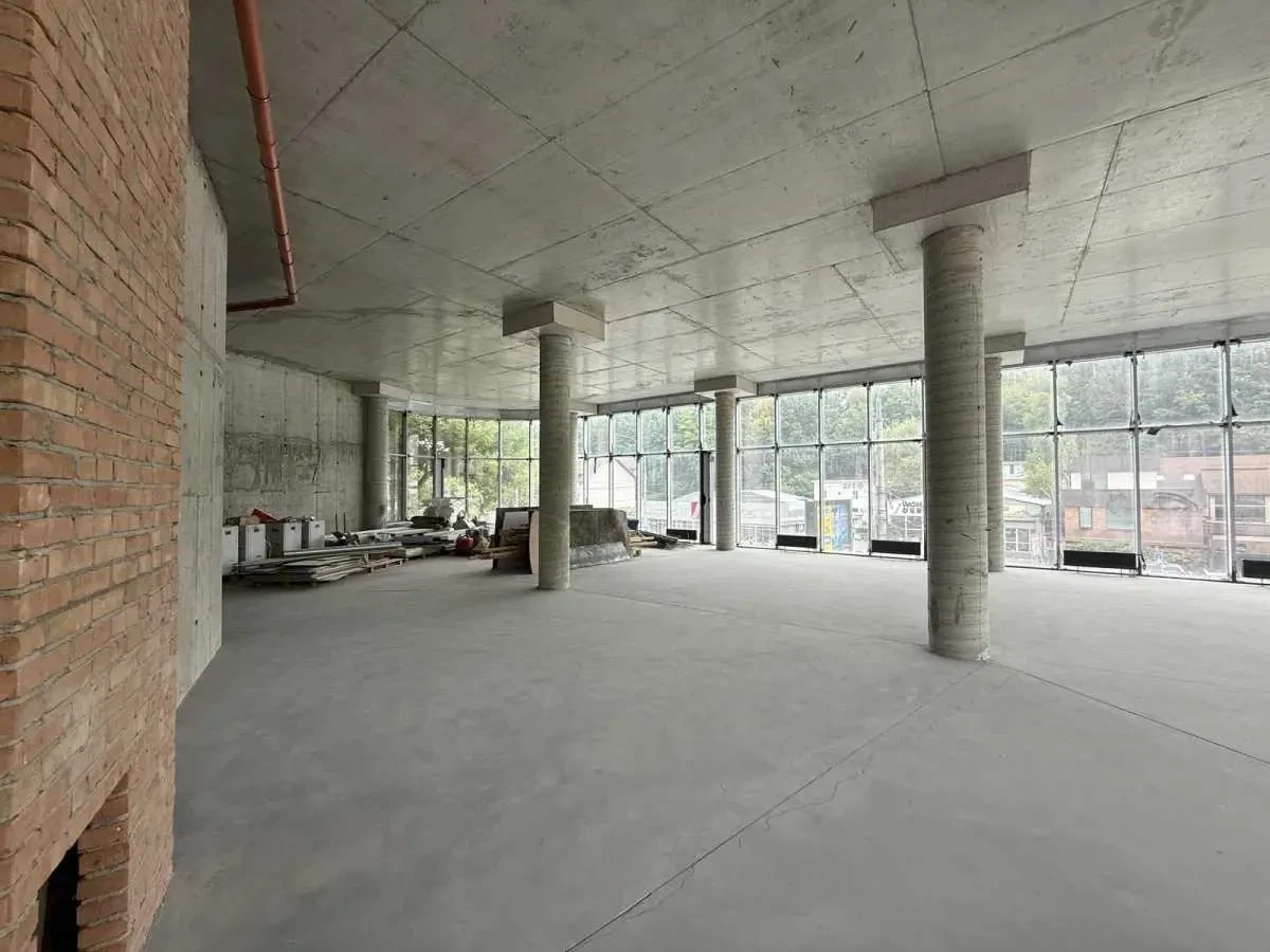 торгові площі Київ, Печерський, Івана Федорова 7