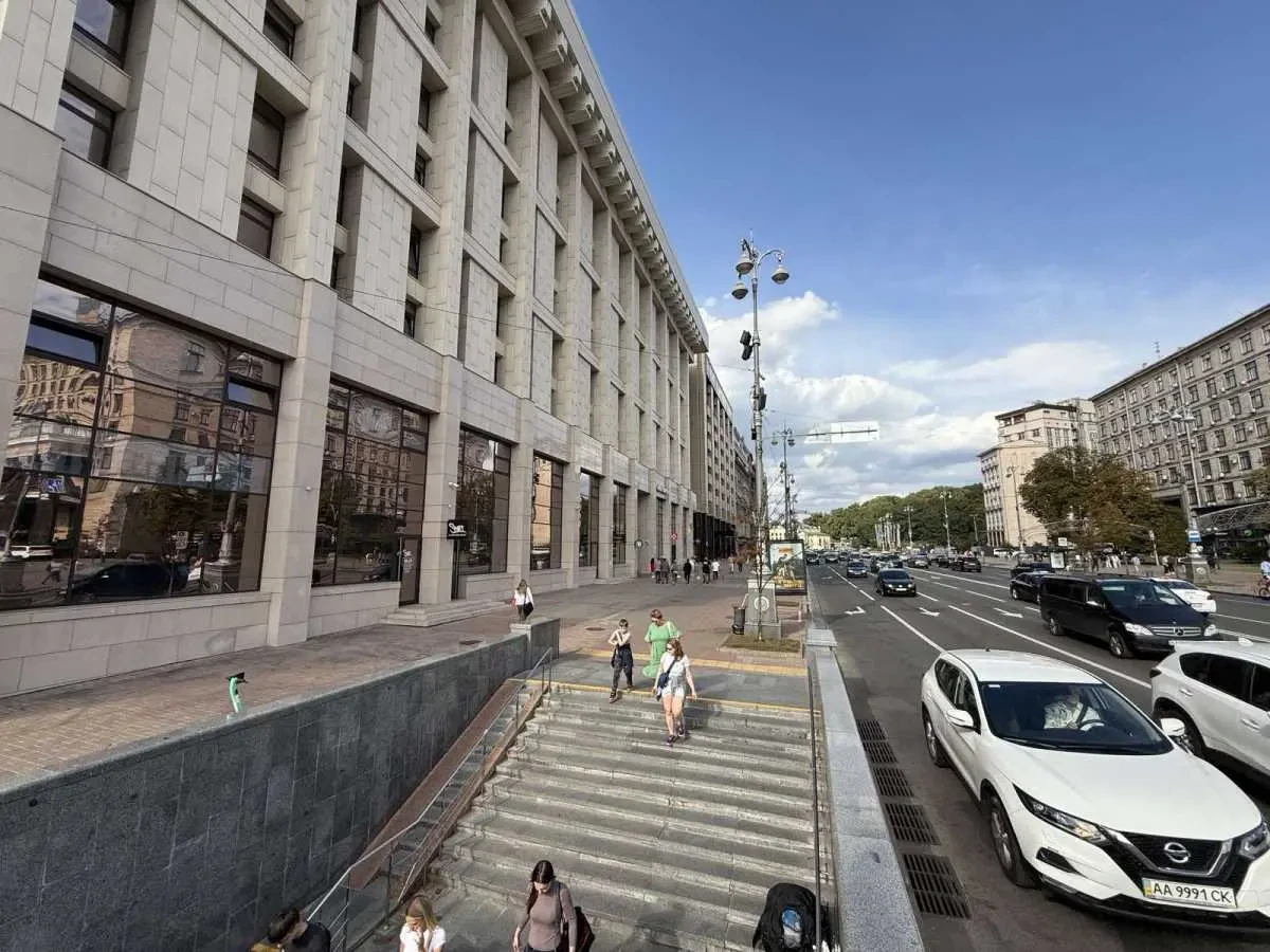 приміщення, будівлі Київ, Печерський, Хрещатик 18 3