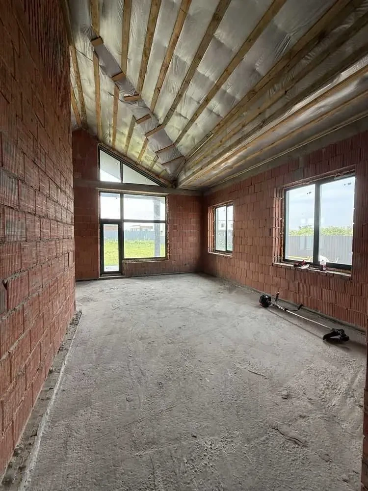 3-к будинок Броварський, Зазим`я, Монастирська 16