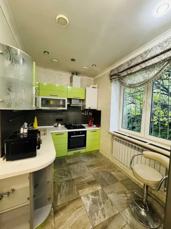 4-к будинок Бучанський, Буча, Грушевського 3