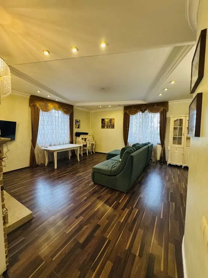 4-к будинок Бучанський, Буча, Грушевського 7