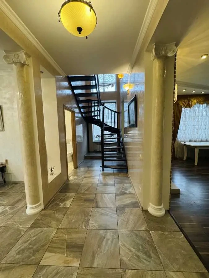 4-к будинок Бучанський, Буча, Грушевського 8