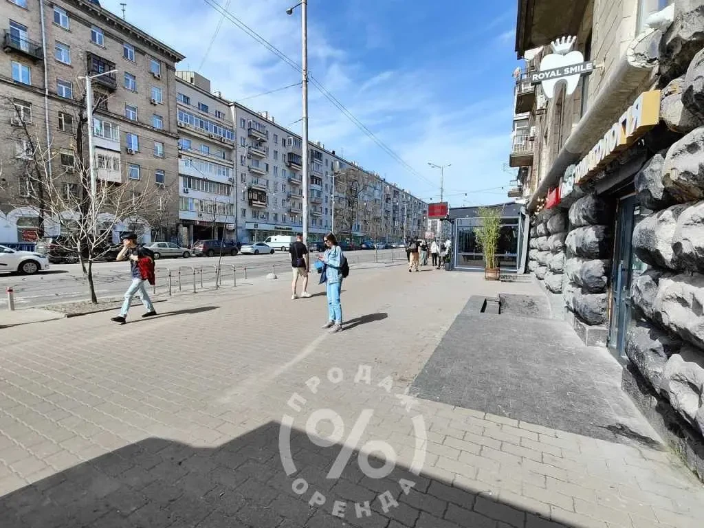 торгові площі Київ, Печерський, Велика Васильківська 111/113 9