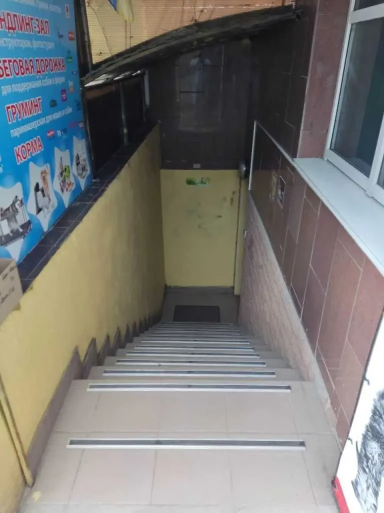 торгові площі Київ, Голосіївський, Голосіївська 13а 5