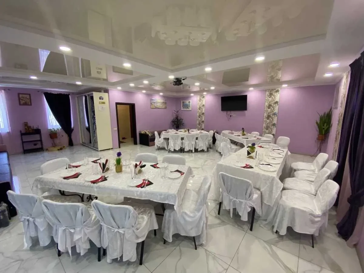 8-к будинок Київ, Деснянський, Карла Маркса 2