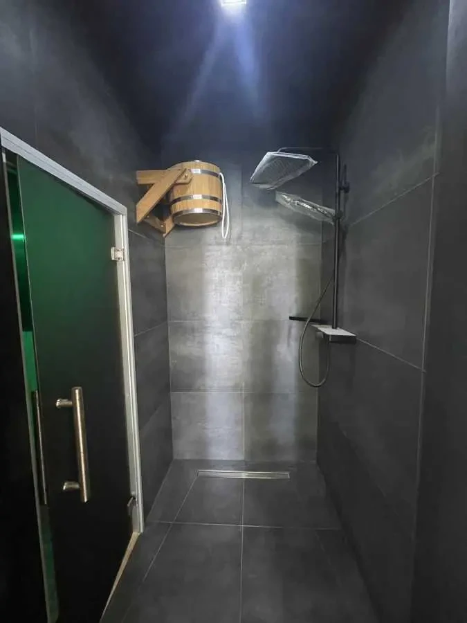 4-к будинок Обухівський, Козин, Старокиївська КГ Дніпрова Хвиля 17