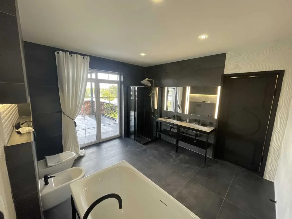 4-к будинок Обухівський, Козин, Старокиївська КГ Дніпрова Хвиля 20