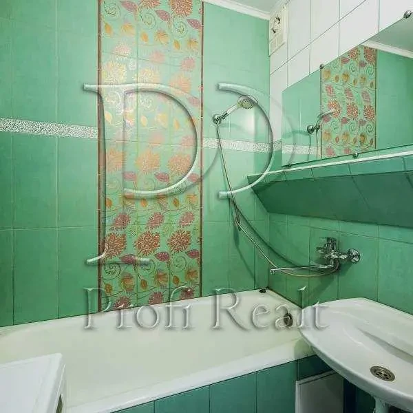 3-к квартира Київ, Святошинський, Булгакова 3 14