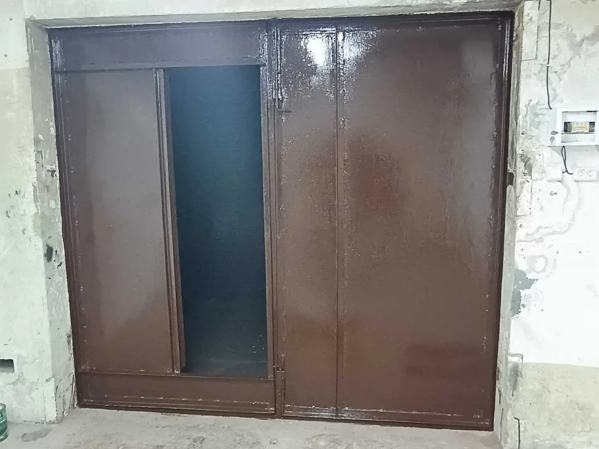 окремий гараж Київ, Деснянський, Крайня 13 3