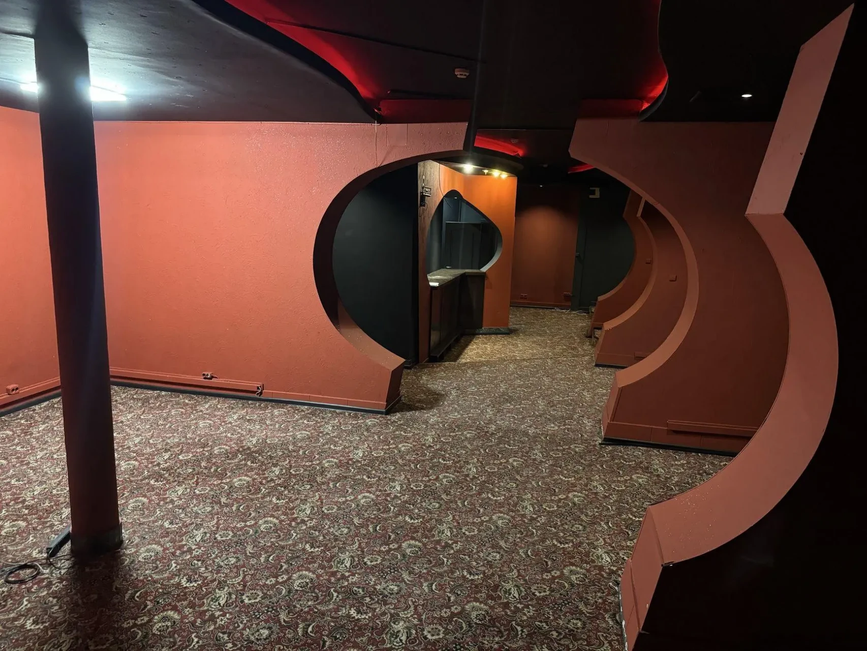 Здам в оренду приміщення під офіс, кафе або інший заклад. Лівобережна 3