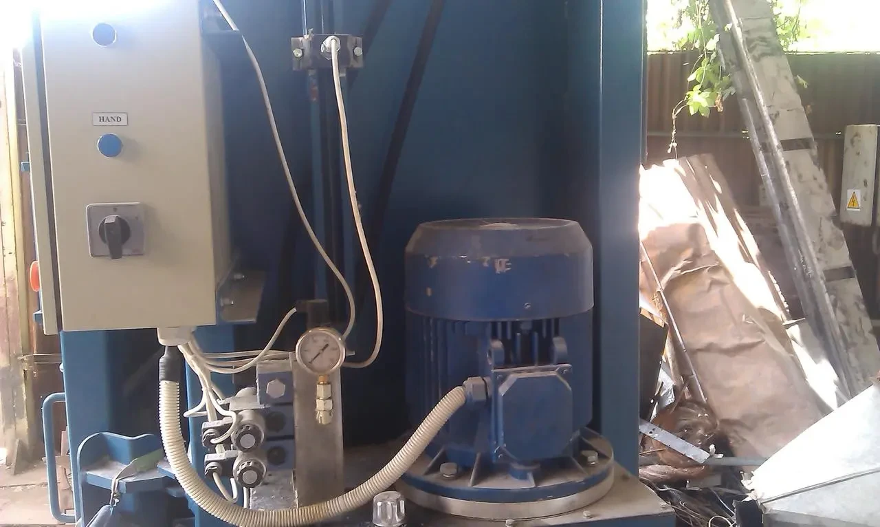 Пресс для макулатуры (34 тонны) - новый - Акция! 8