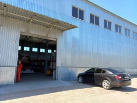 склади Бучанський, Святопетрівське, Центральная