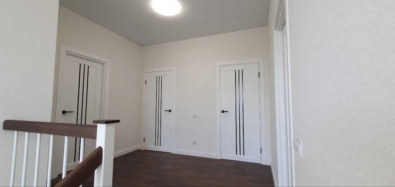 5-к будинок Вишгородський, Осещина, Сунична 12