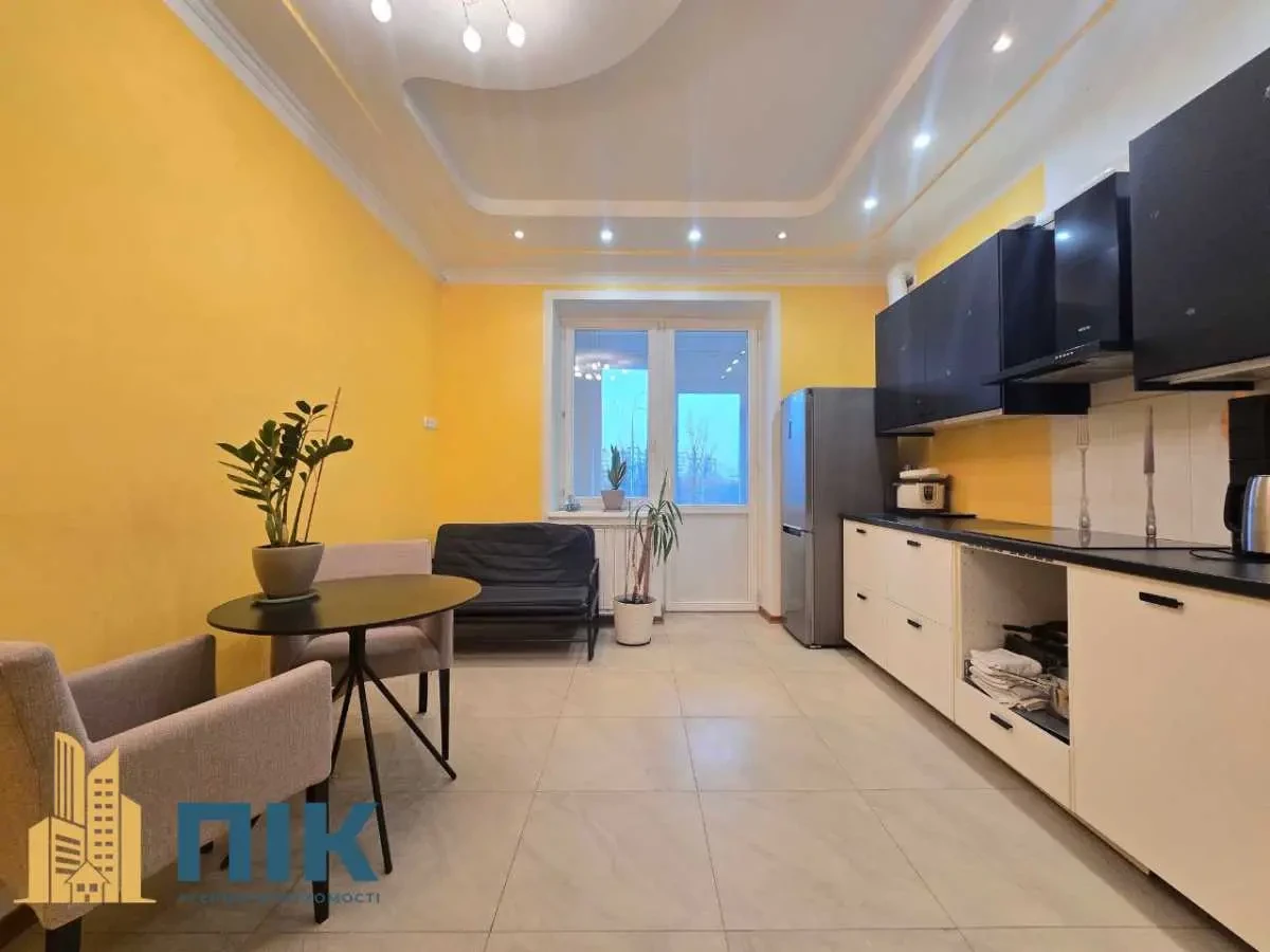 4-к квартира Київ, Оболонський, Героїв Сталінграду 8 5