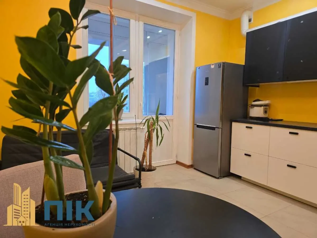 4-к квартира Київ, Оболонський, Героїв Сталінграду 8 8