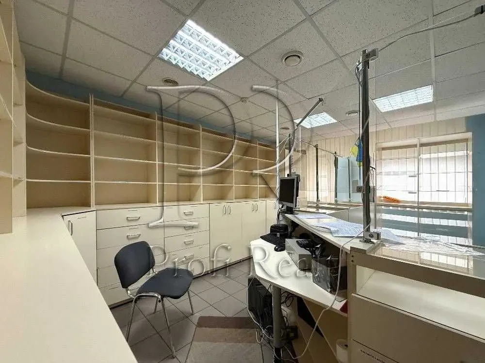 приміщення, будівлі Вишгородський, Старі Петрівці, Князя Святослава .. 3