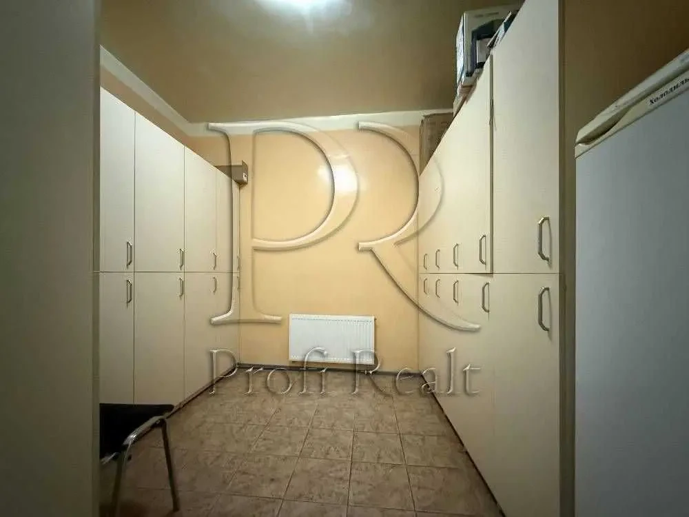 приміщення, будівлі Вишгородський, Старі Петрівці, Князя Святослава .. 10