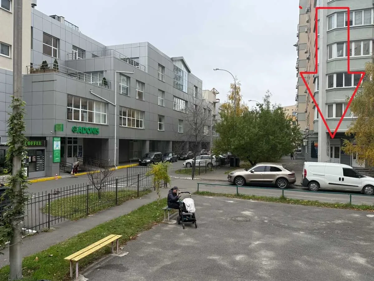 торгові площі Київ, Дніпровський, Раїси Окіпної 8 5