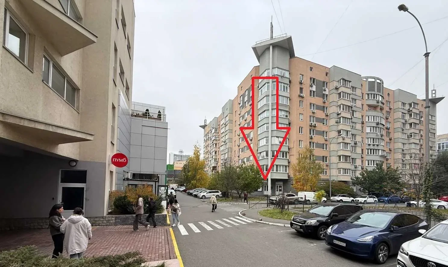 торгові площі Київ, Дніпровський, Раїси Окіпної 8